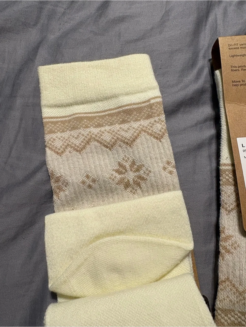 2 Nike Dri-fit Essential Holiday Fair Isle Crew Socks FZ7031-111 Size Large